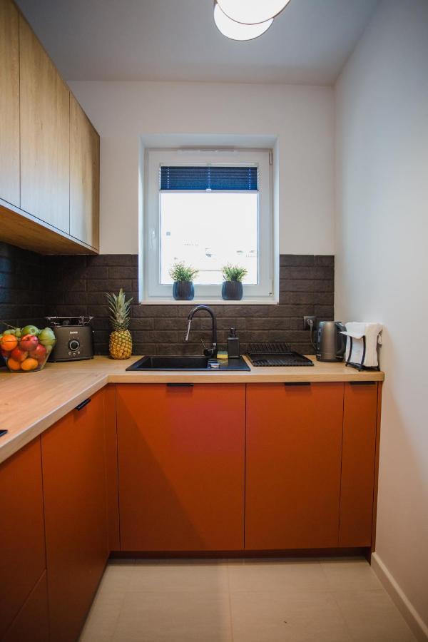 W&K Apartments - Ginger Suite - Faktura Vat, Parking Koszalin Bagian luar foto